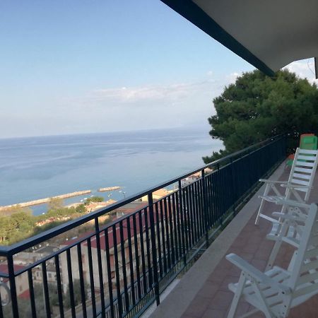 Casa Vacanze La Petrusella Trabia Bagian luar foto