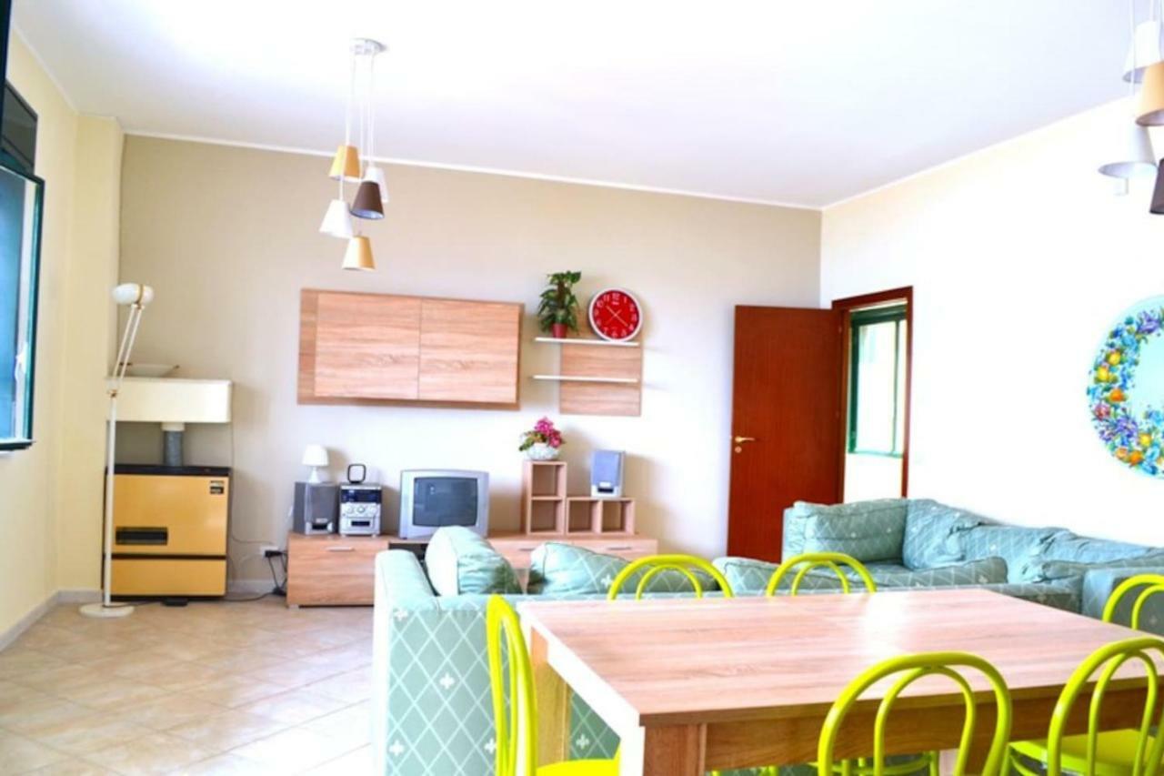 Casa Vacanze La Petrusella Trabia Bagian luar foto